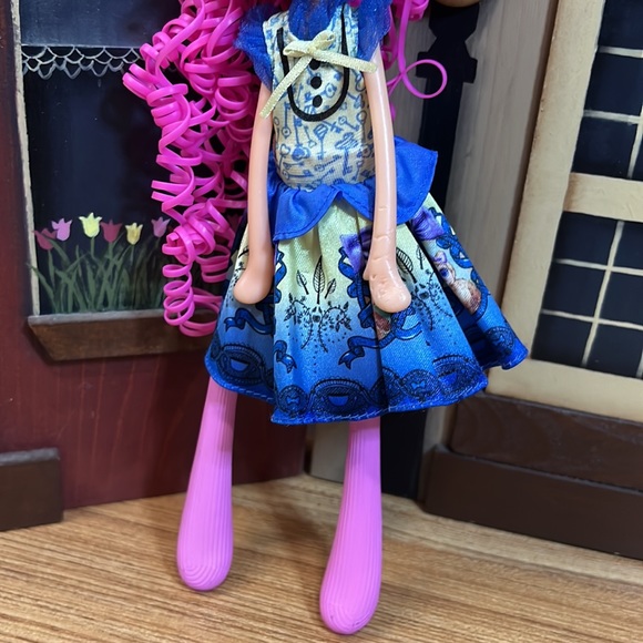 Lalaloopsy Doll 9.5”, Retired 2014 - Picture 4 of 9